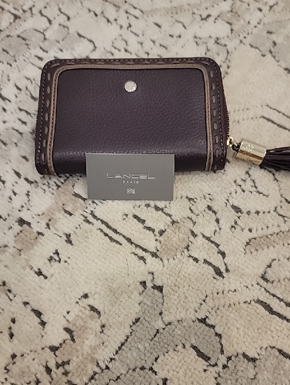 Lancel Paris Leather Wallet In The Color Raisin - Picture 16 of 16